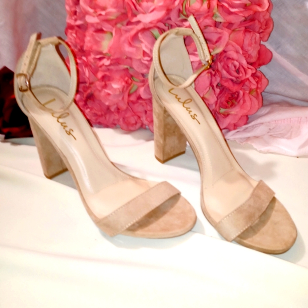 Nwob! Lulu's heeled open toe sandals